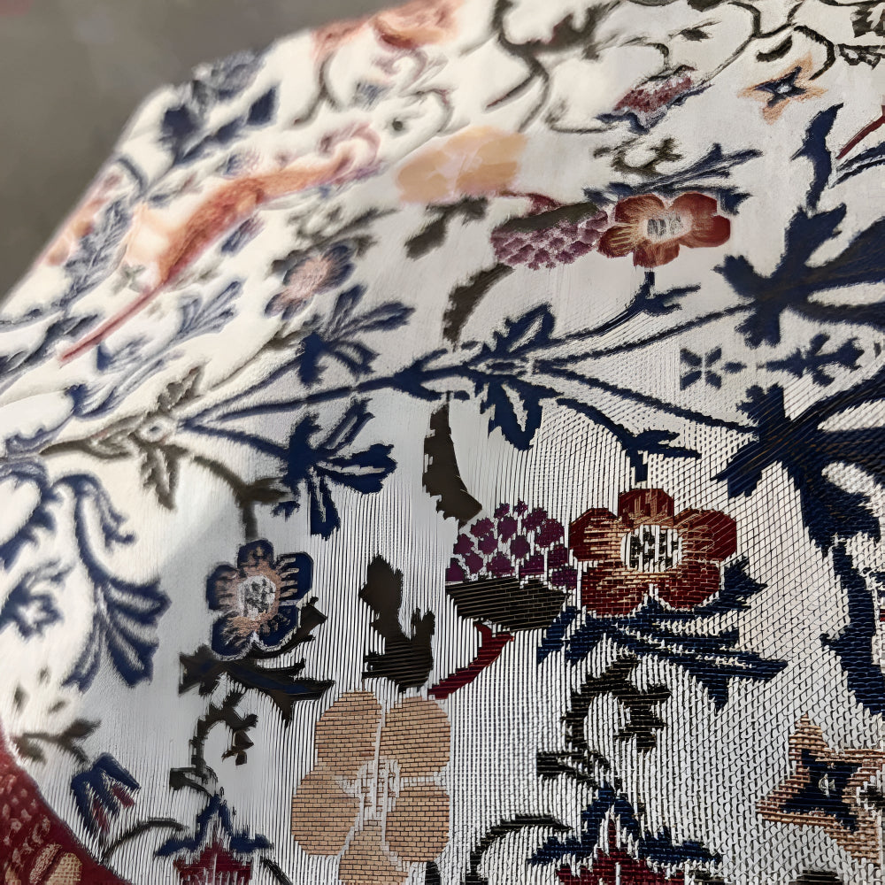 Vintage Jacquard Tablecloth - Flowers and Birds for Dining Table - view 7