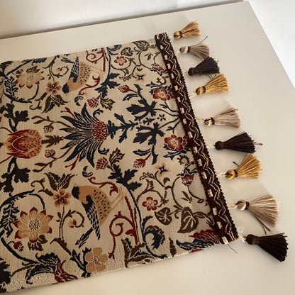 Vintage Jacquard Tablecloth - Flowers and Birds for Dining Table - view 8