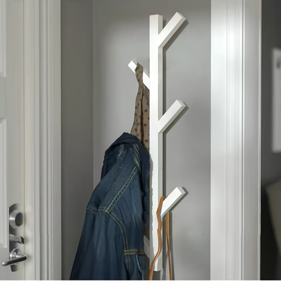 Wall-Mounted Clothes Rack with Gold-Colored Pipes - view 7