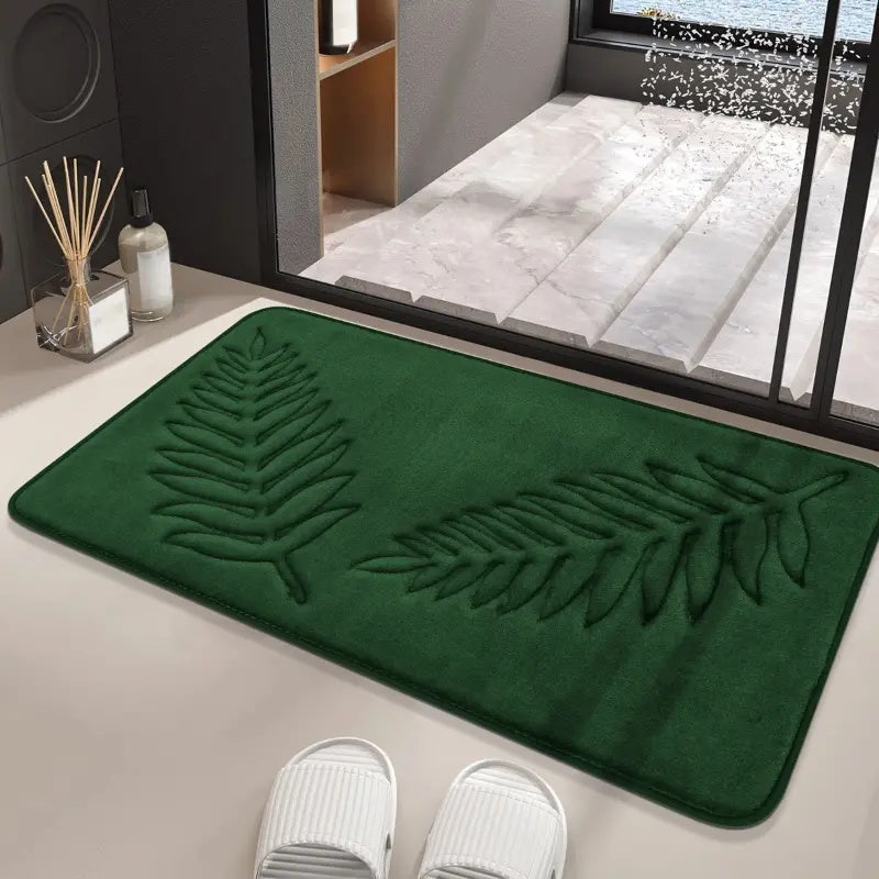 Lush Leaf Bath Mat Set in Green for a Spa-Style Bathroom