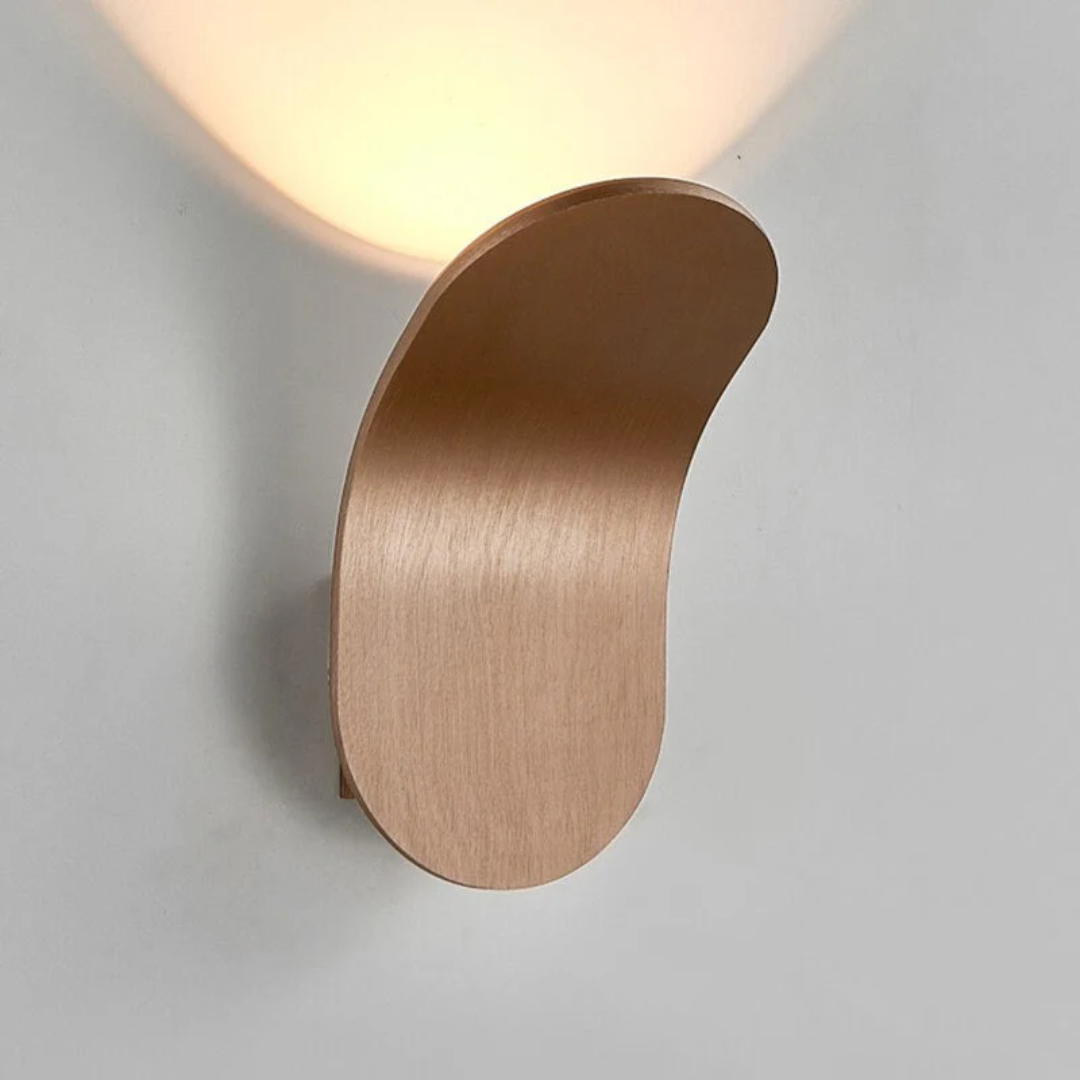 Scandinavian Wall Lamp – Black Minimalist Design for Any Room