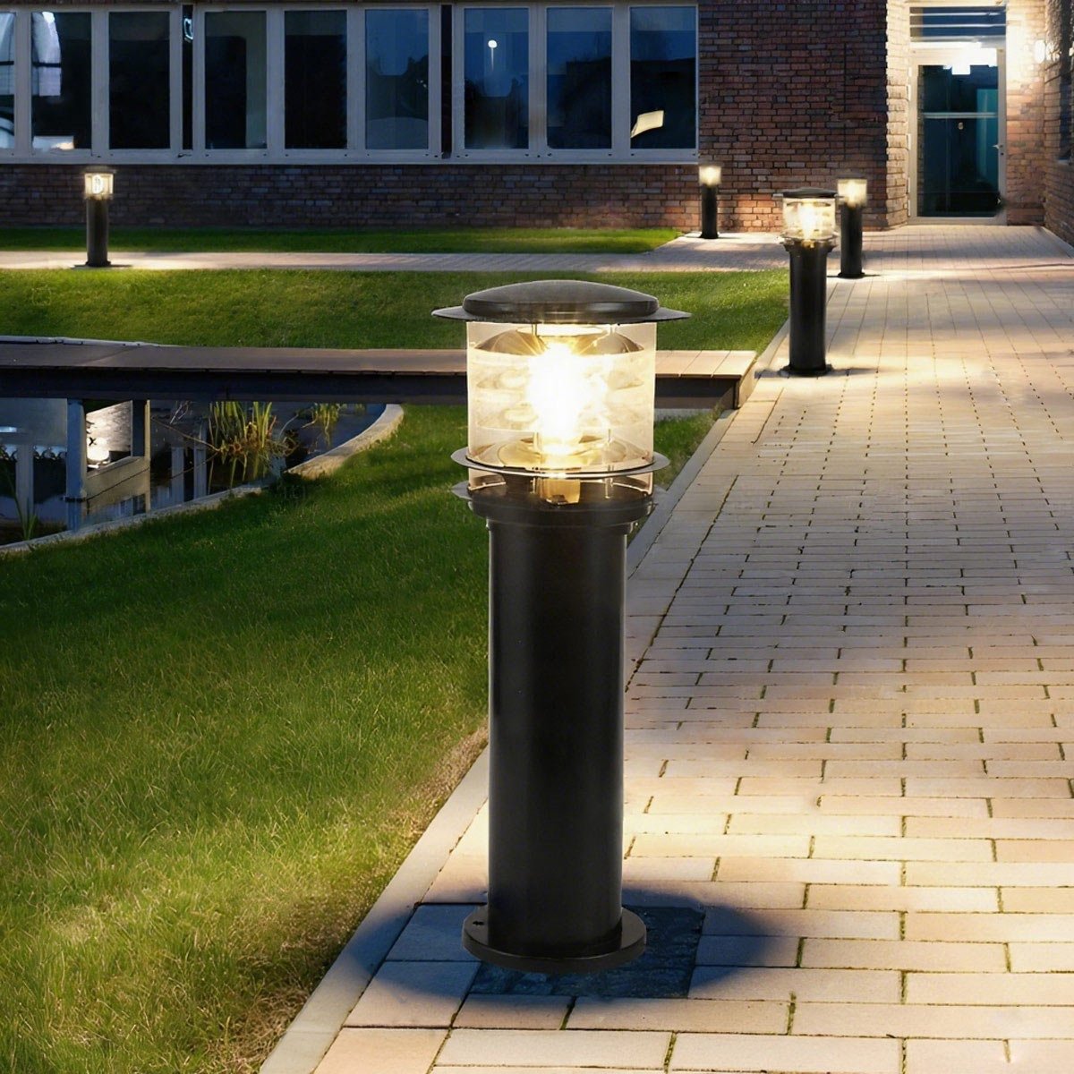 Modern Waterproof Outdoor Lamp - Black or Bronze, Energy-Efficient – view 8